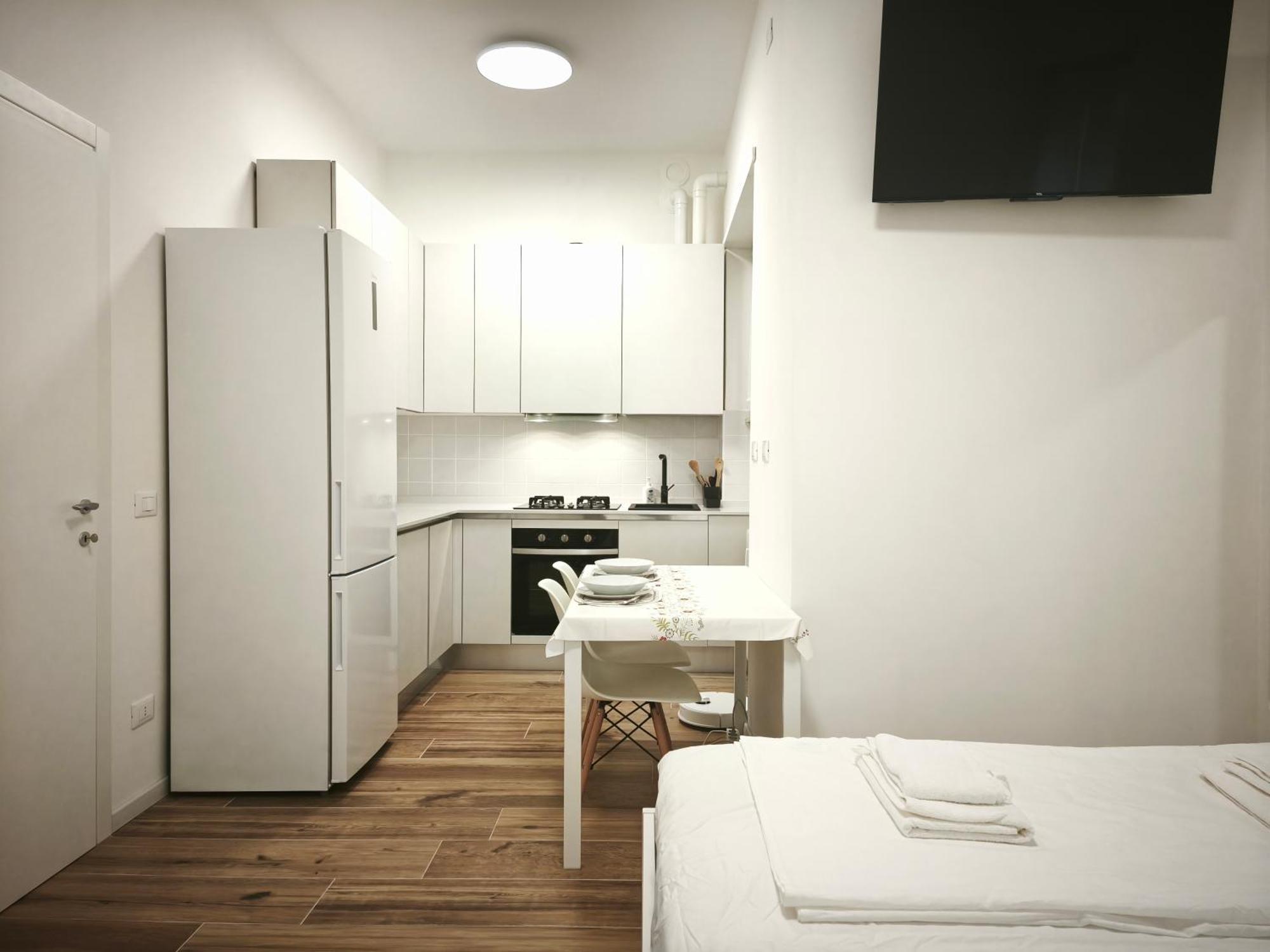 Limo Apartment - Milan, Milan
